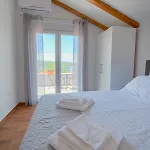 Josip With Seaview And Heated Pool - By Ta Leut Agency