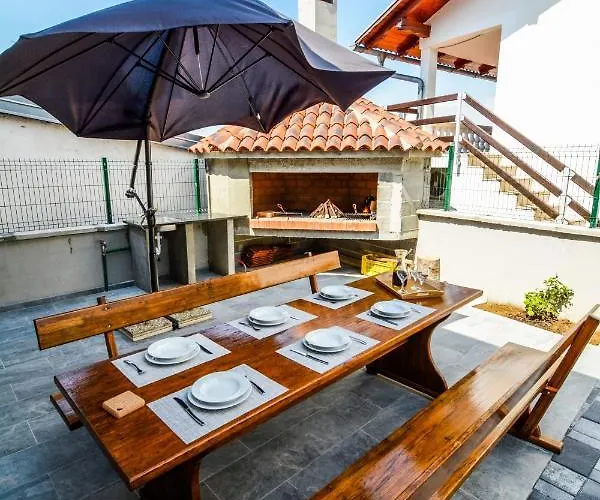Josip With Seaview And Heated Pool - By Ta Leut Agency