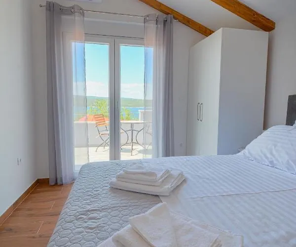 Josip With Seaview And Heated Pool - By Ta Leut Agency