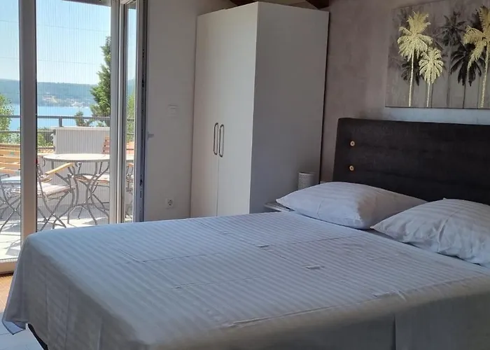 Josip With Seaview And Heated Pool - By Ta Leut Agency
